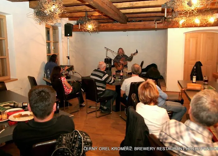 Pivovar Cerny Orel - & Restaurant Pensión Kroměříž